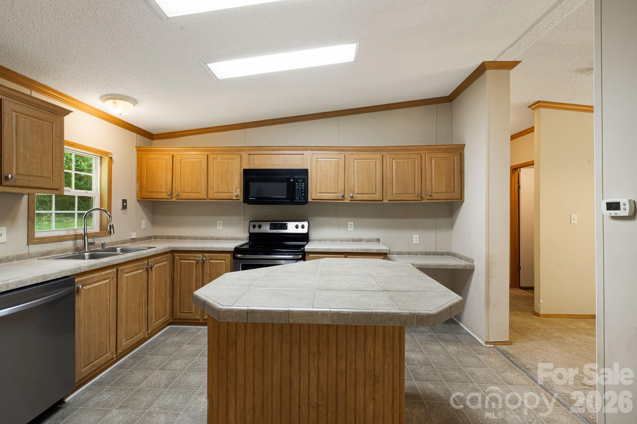 142 Josiah Lane Hendersonville NC 28792
