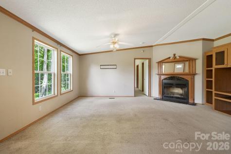 142 Josiah Lane Hendersonville NC 28792