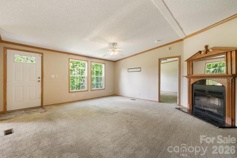 142 Josiah Lane Hendersonville NC 28792