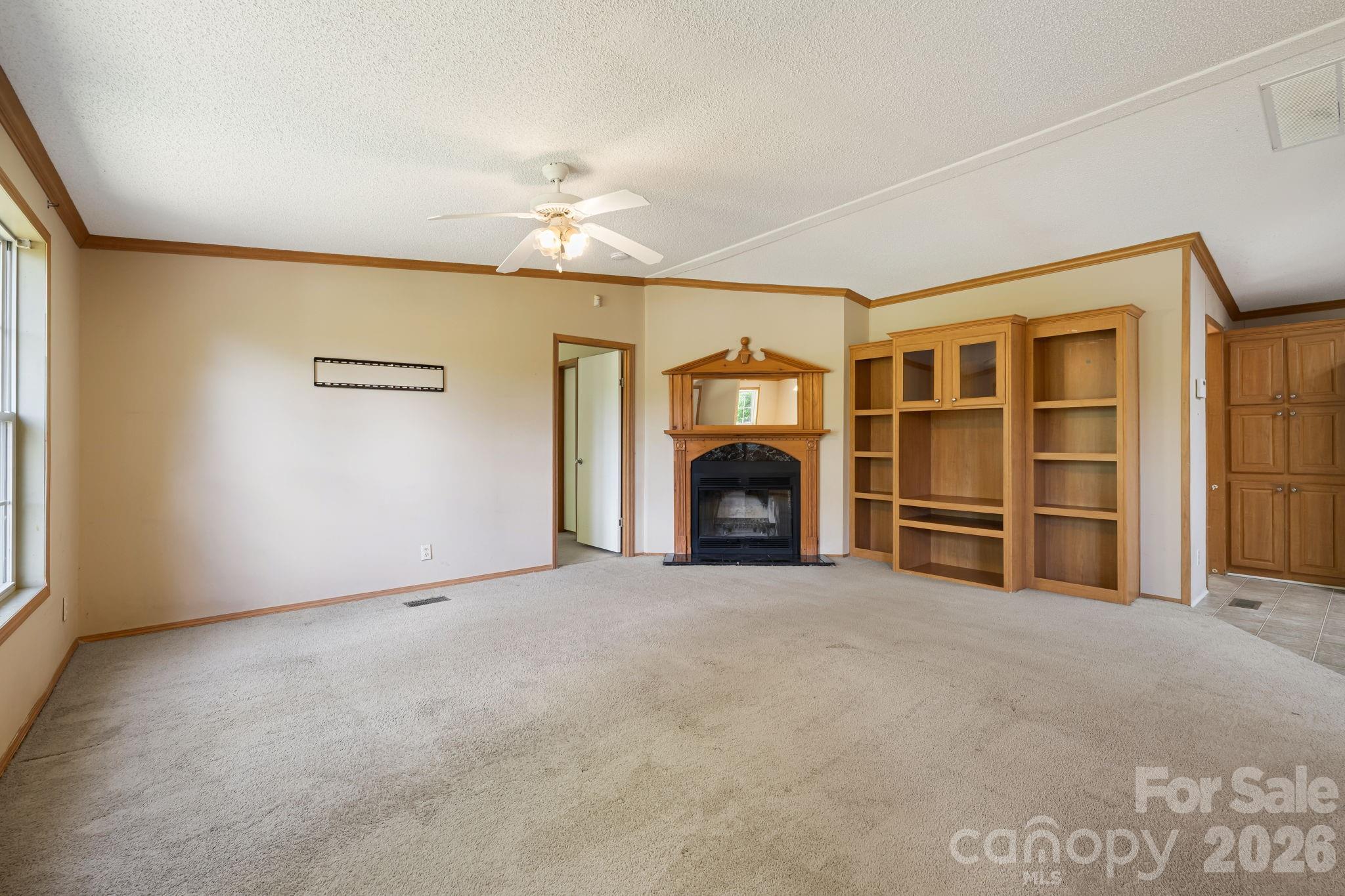 142 Josiah Lane Hendersonville NC 28792