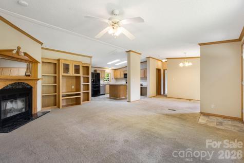 142 Josiah Lane Hendersonville NC 28792
