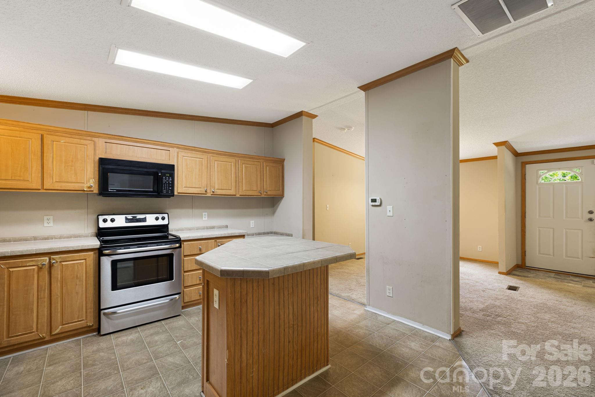 142 Josiah Lane Hendersonville NC 28792