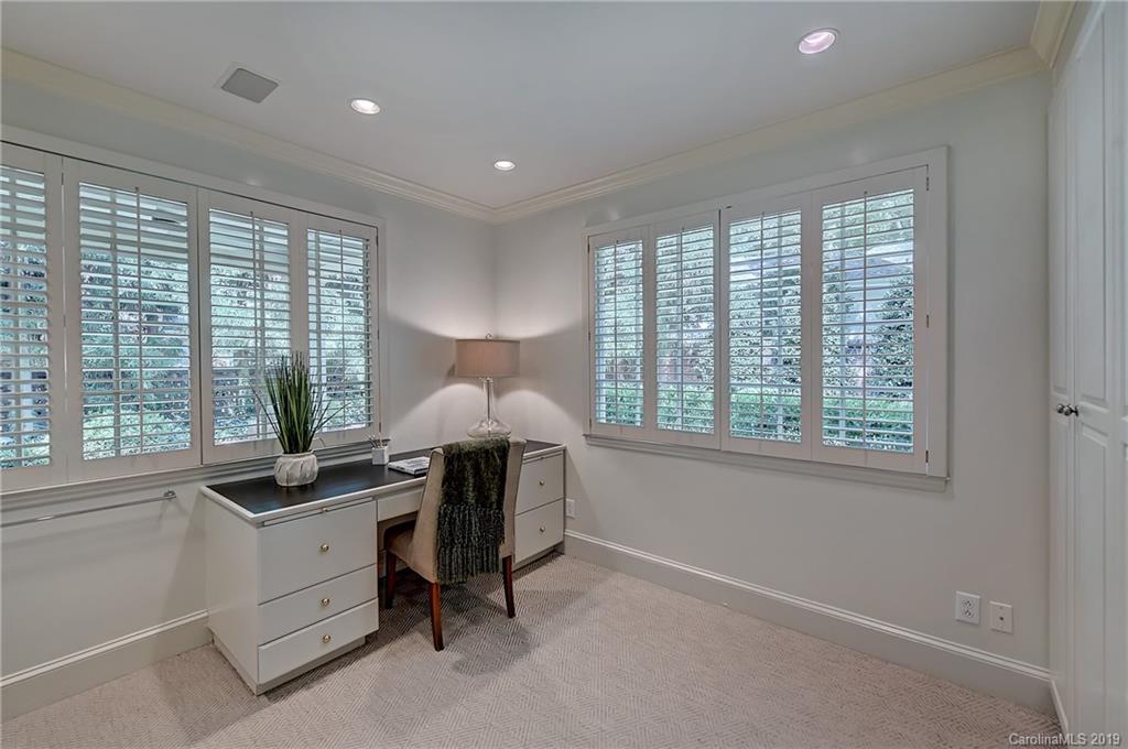 844 Hempstead Place Charlotte NC 28207