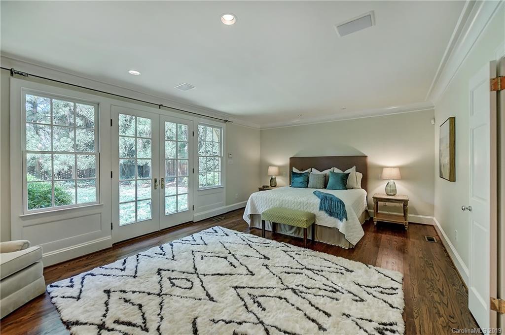 844 Hempstead Place Charlotte NC 28207