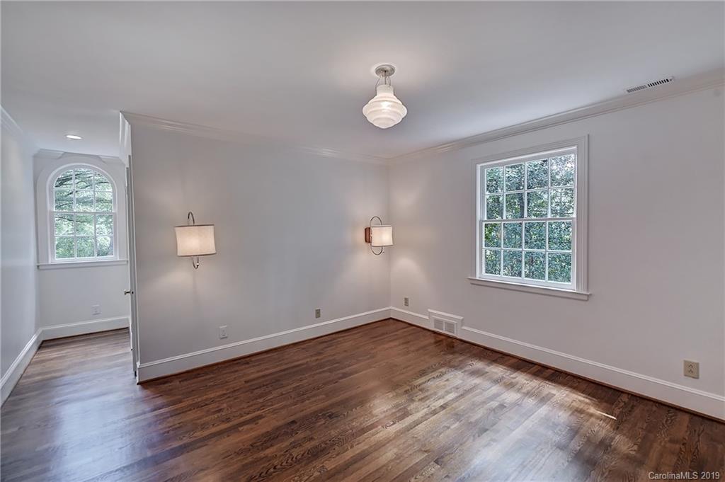 844 Hempstead Place Charlotte NC 28207