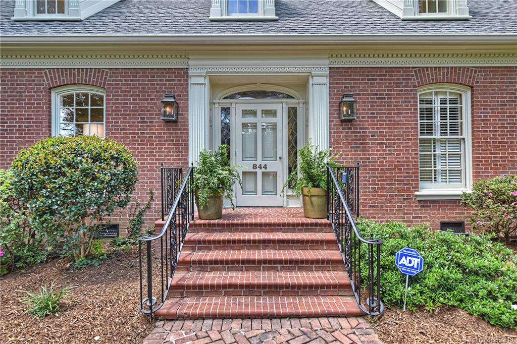 844 Hempstead Place Charlotte NC 28207