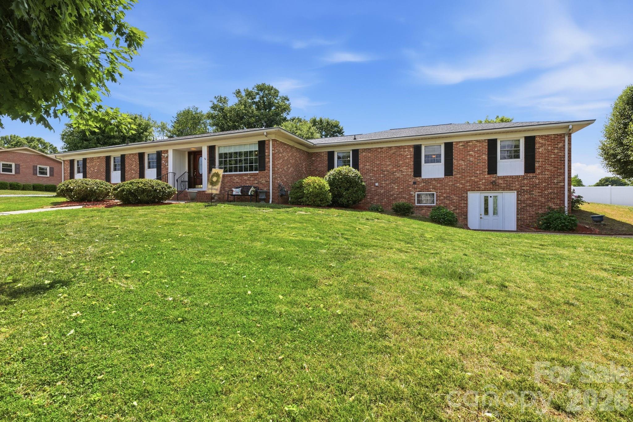 912 Briggs Street NW Valdese NC 28690