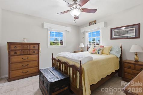 912 Briggs Street NW Valdese NC 28690