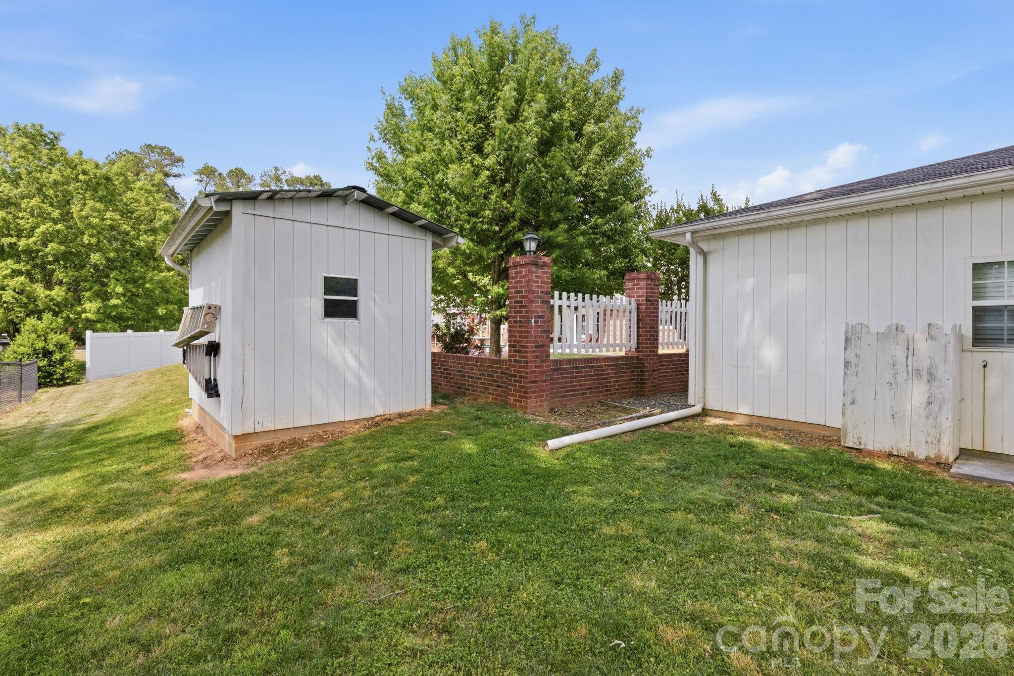 912 Briggs Street NW Valdese NC 28690