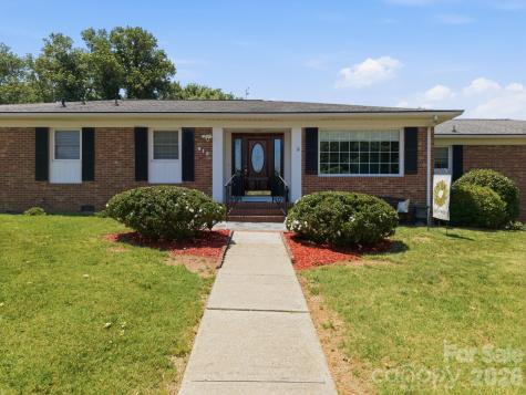 912 Briggs Street NW Valdese NC 28690