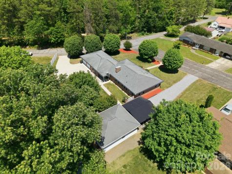 912 Briggs Street NW Valdese NC 28690