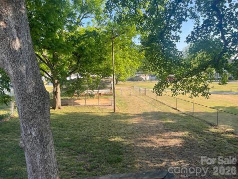 119 Pine Street Badin NC 28009