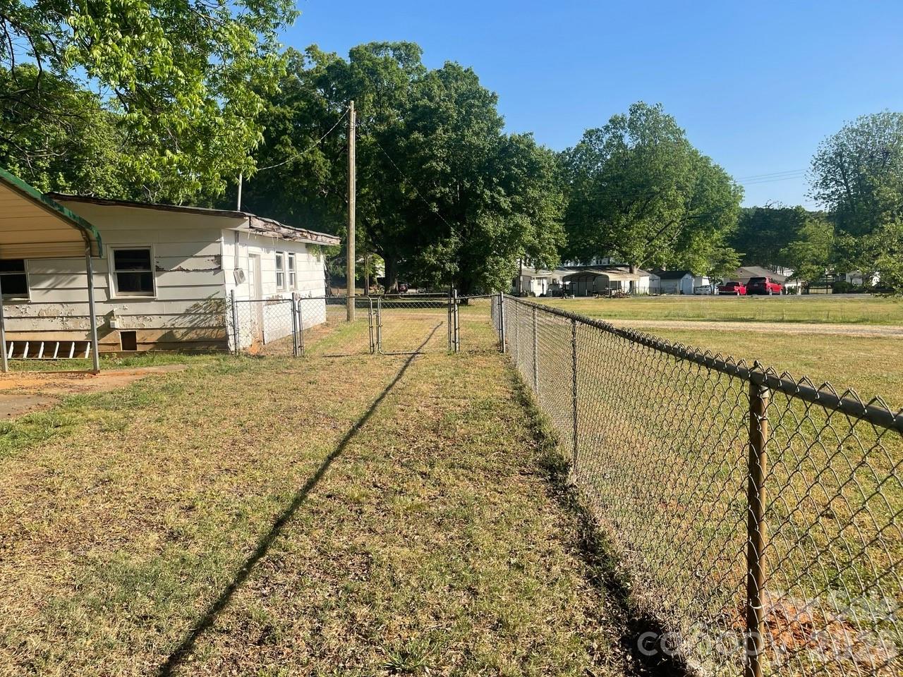119 Pine Street Badin NC 28009