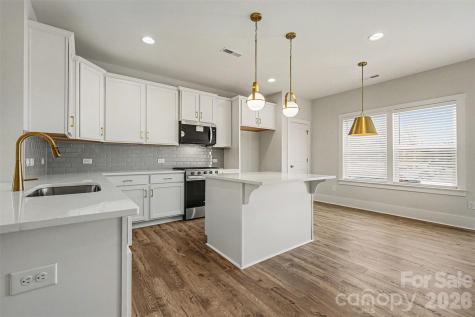 4768 Americana Avenue Charlotte NC 28215