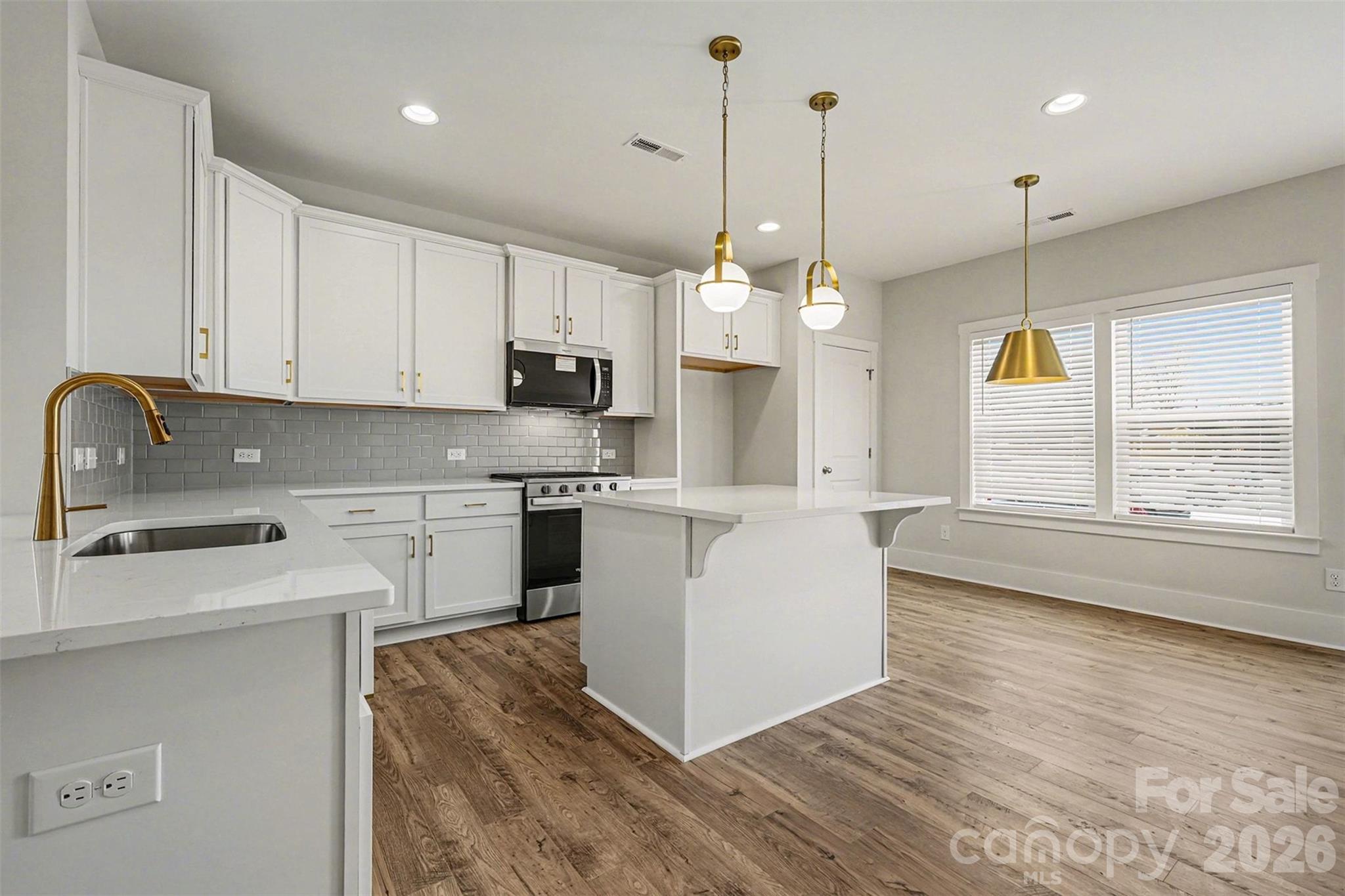 4768 Americana Avenue Charlotte NC 28215