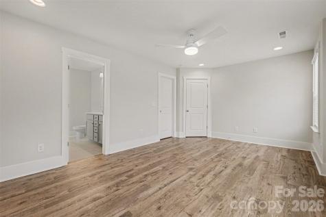 4768 Americana Avenue Charlotte NC 28215