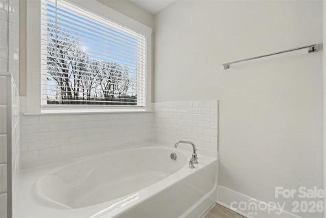 4768 Americana Avenue Charlotte NC 28215
