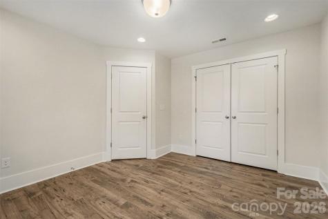4768 Americana Avenue Charlotte NC 28215