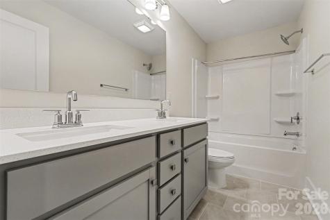 4768 Americana Avenue Charlotte NC 28215