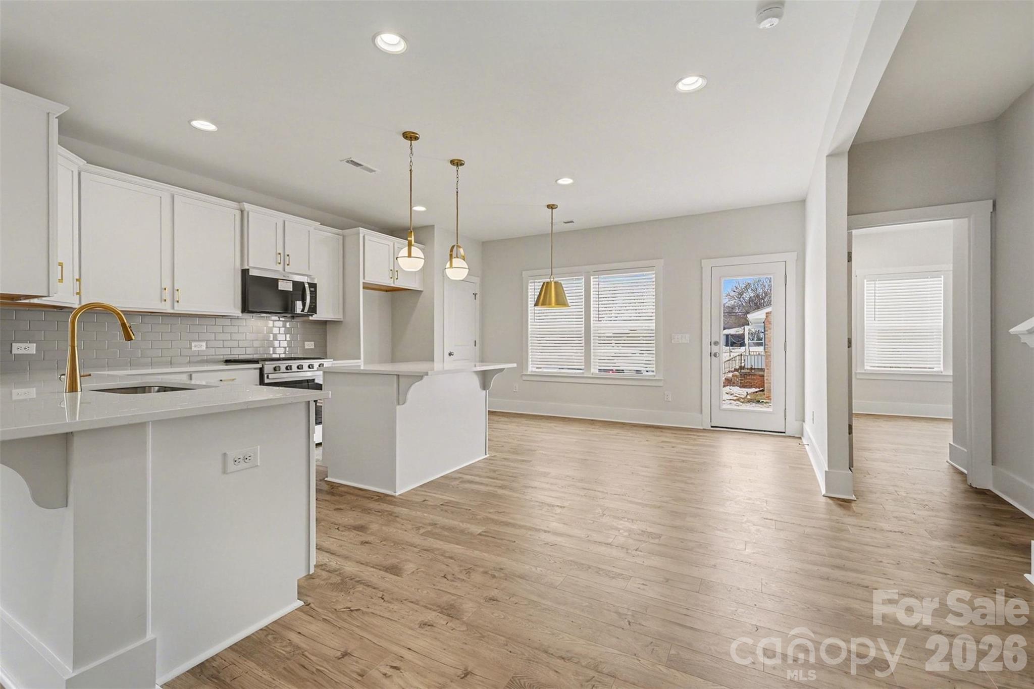 4768 Americana Avenue Charlotte NC 28215