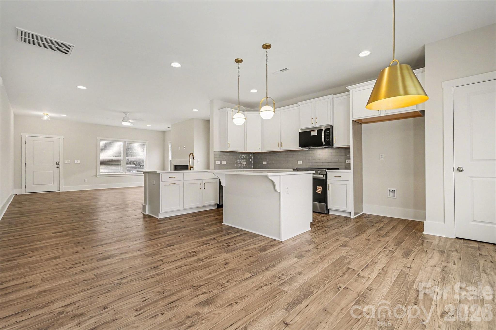 4768 Americana Avenue Charlotte NC 28215