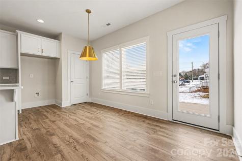 4768 Americana Avenue Charlotte NC 28215