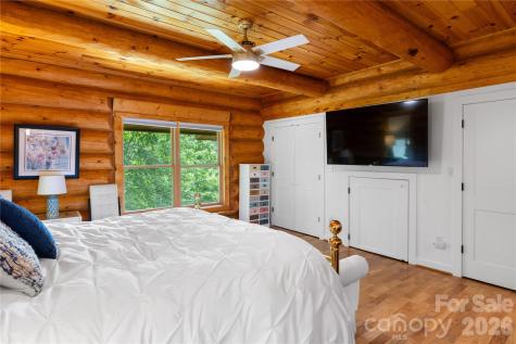 205 Chestnut Village Mars Hill NC 28754