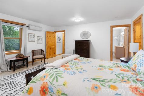 205 Chestnut Village Mars Hill NC 28754