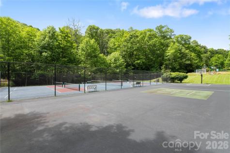 205 Chestnut Village Mars Hill NC 28754