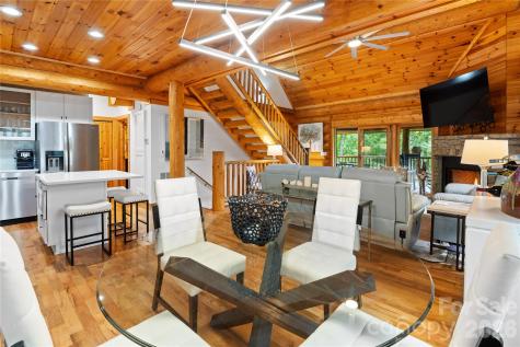 205 Chestnut Village Mars Hill NC 28754