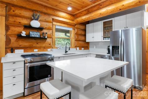 205 Chestnut Village Mars Hill NC 28754