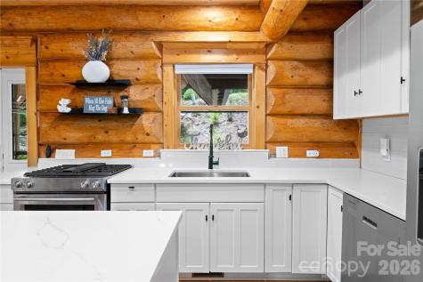 205 Chestnut Village Mars Hill NC 28754