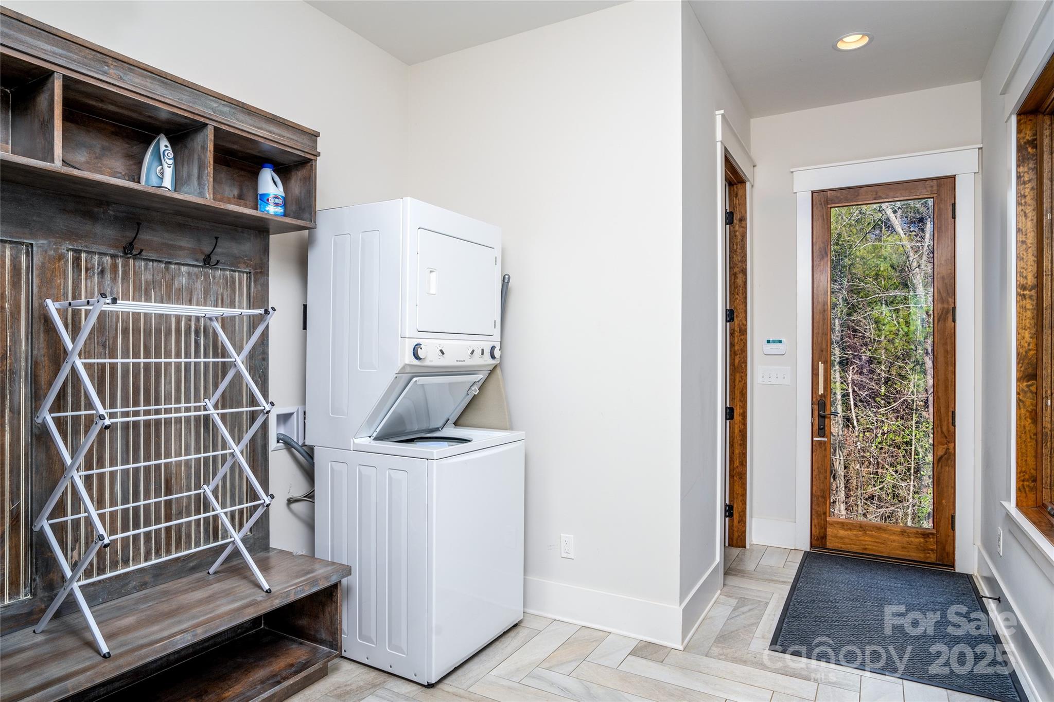 2349 Cornwallis Trail Nebo NC 28761