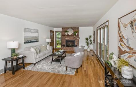 27 Glen Crest Drive Arden NC 28704