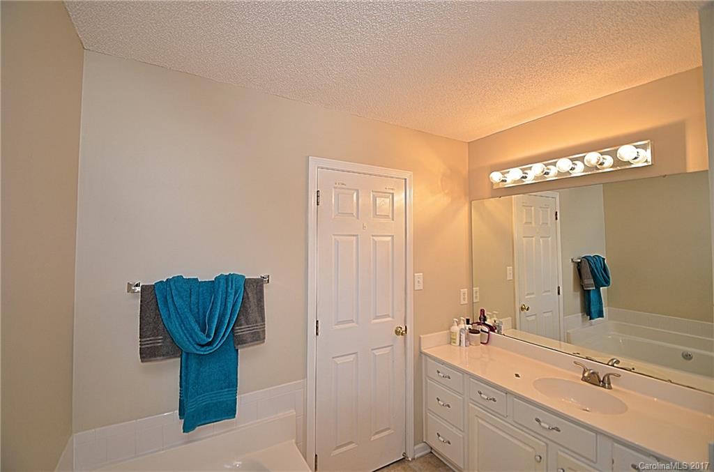 9824 Coriander Court Charlotte NC 28215