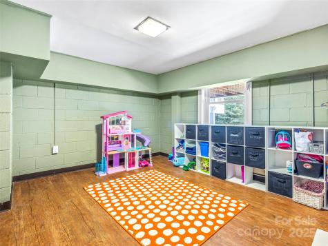 135 Dogwood Drive Brevard NC 28712