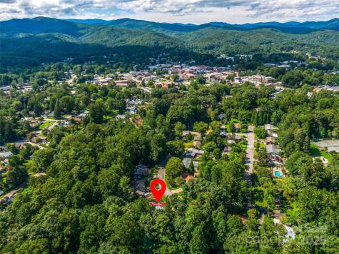 135 Dogwood Drive Brevard NC 28712