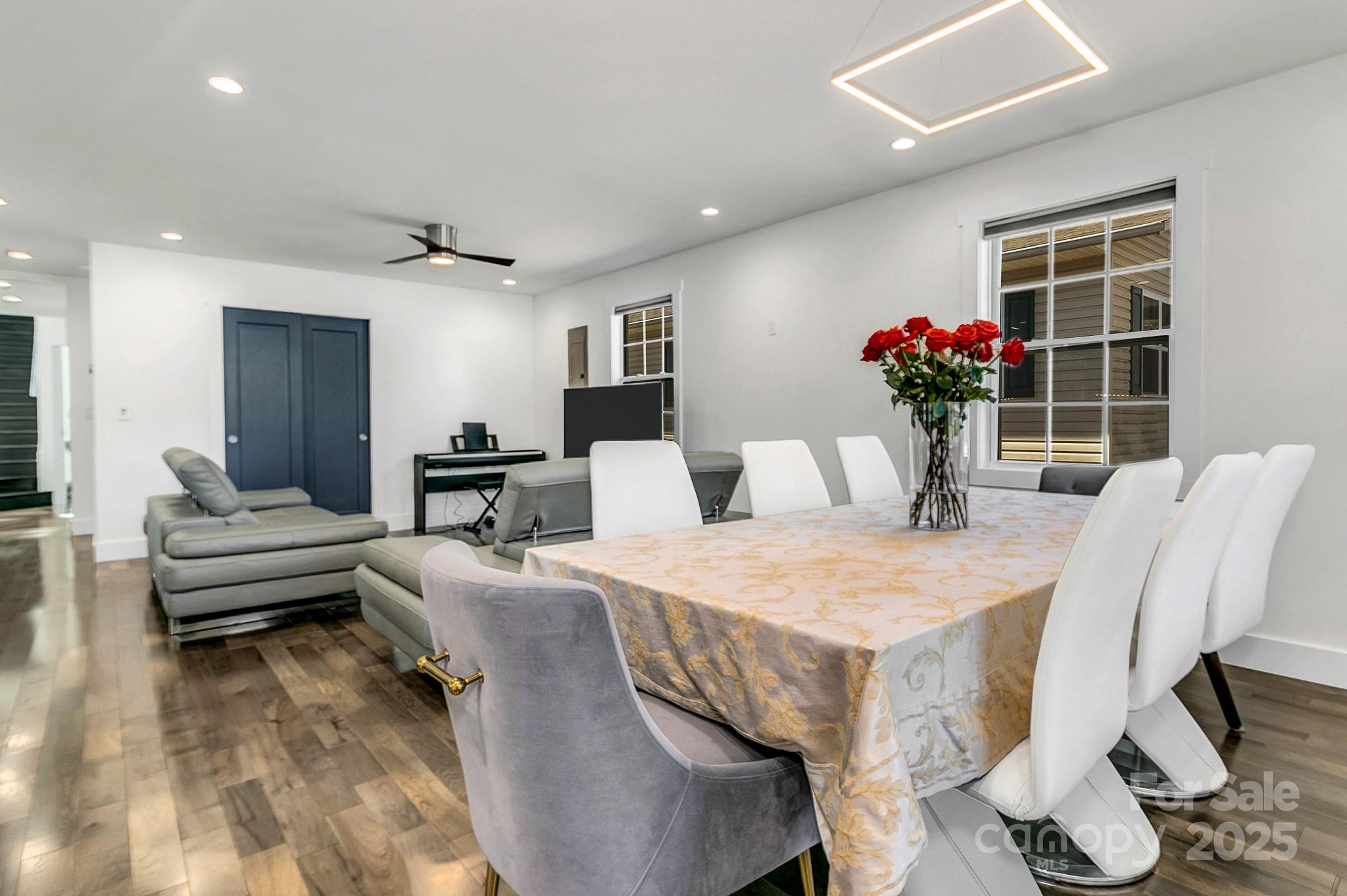 215 E Oakview Road Asheville NC 28806