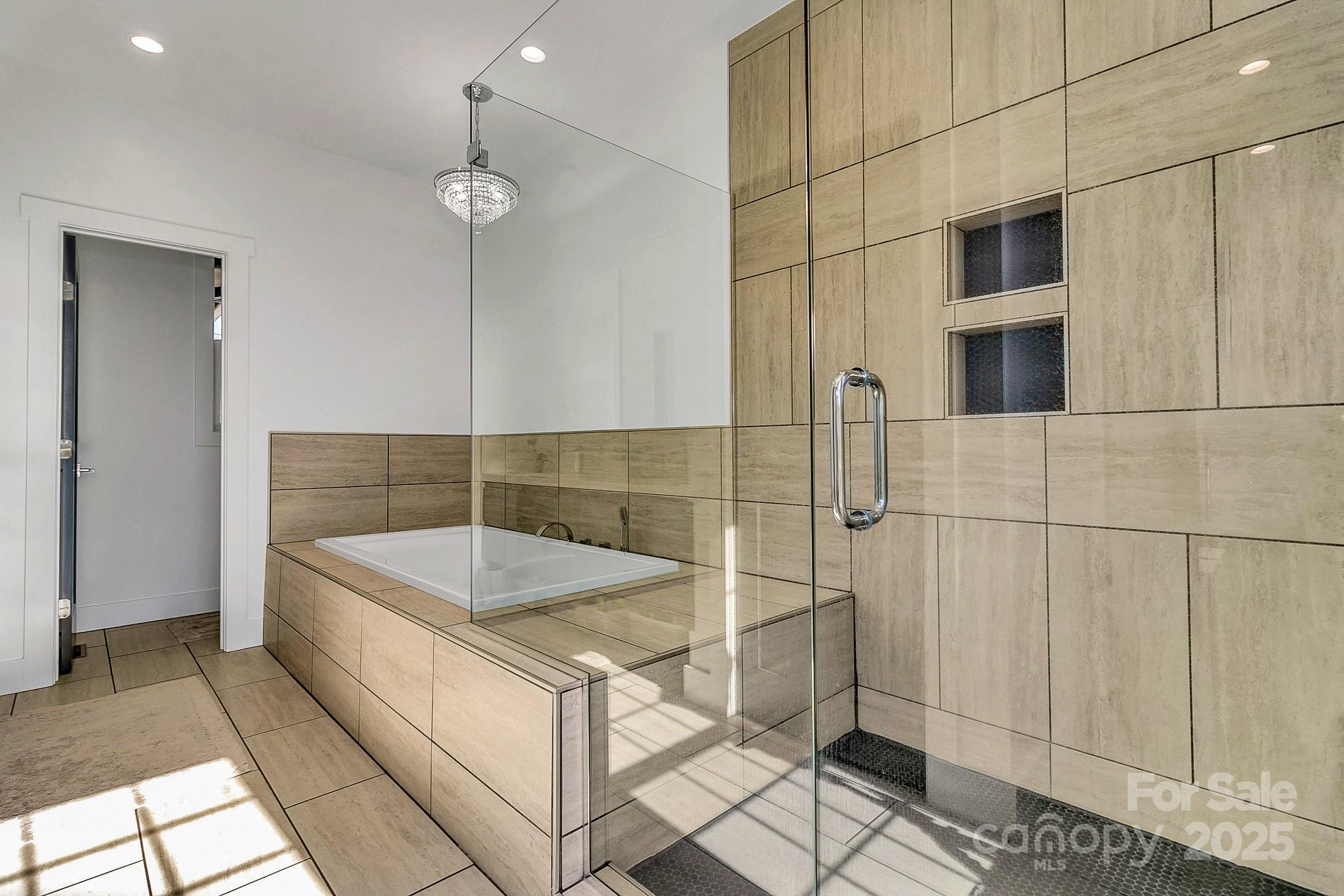 215 E Oakview Road Asheville NC 28806