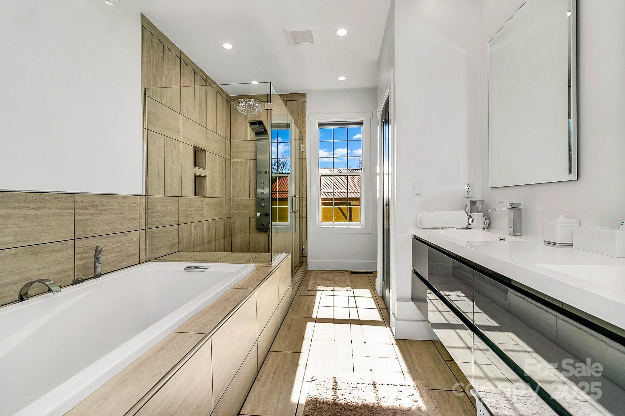 215 E Oakview Road Asheville NC 28806