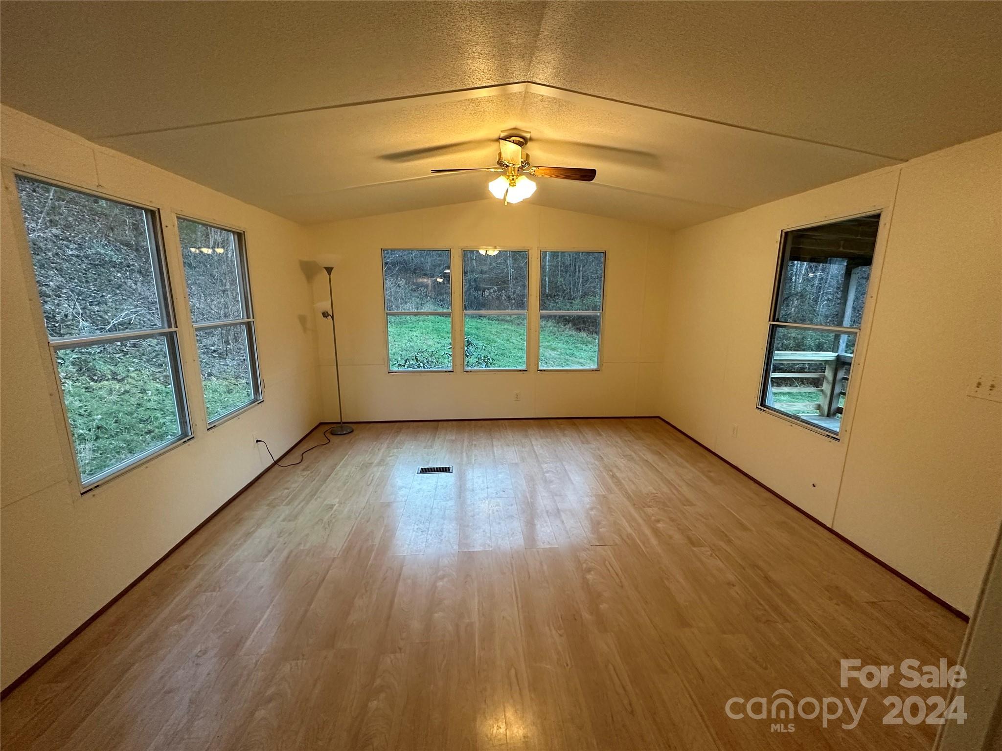 320 Board Tree Road Marshall NC 28753