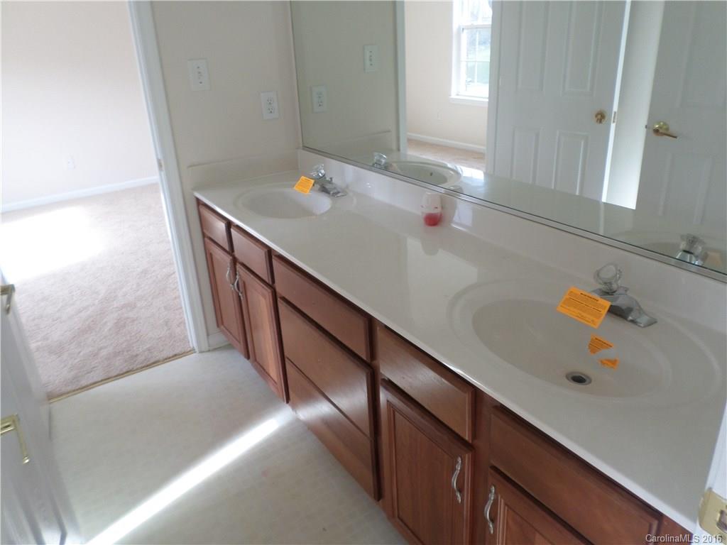 5333 Fairgrove Lane Harrisburg NC 28075