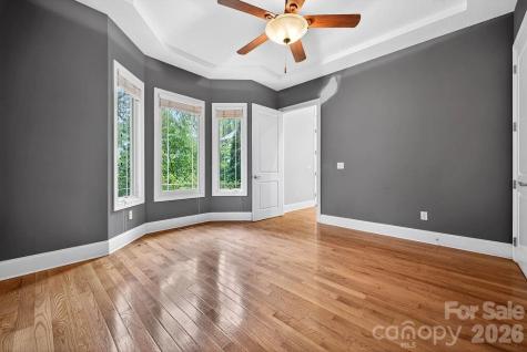 94 Oak Hollow Drive Asheville NC 28805