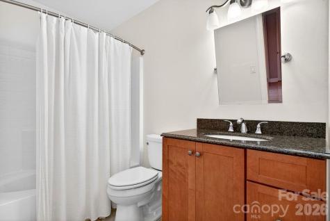 94 Oak Hollow Drive Asheville NC 28805