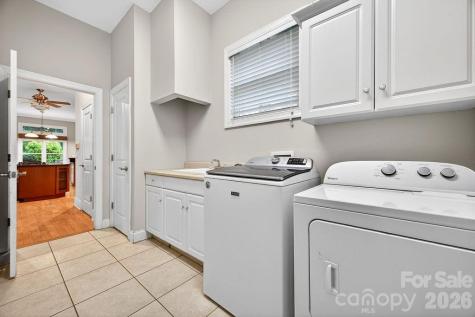 94 Oak Hollow Drive Asheville NC 28805