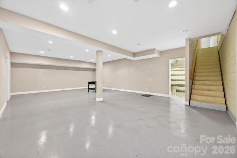 94 Oak Hollow Drive Asheville NC 28805
