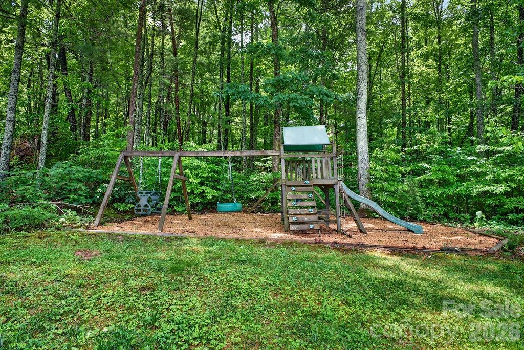 94 Oak Hollow Drive Asheville NC 28805