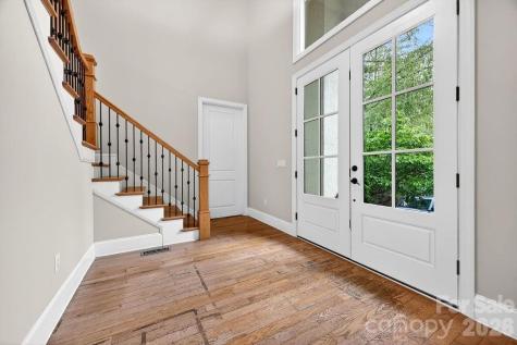 94 Oak Hollow Drive Asheville NC 28805
