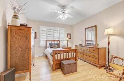 41 Arthur Road Asheville NC 28806