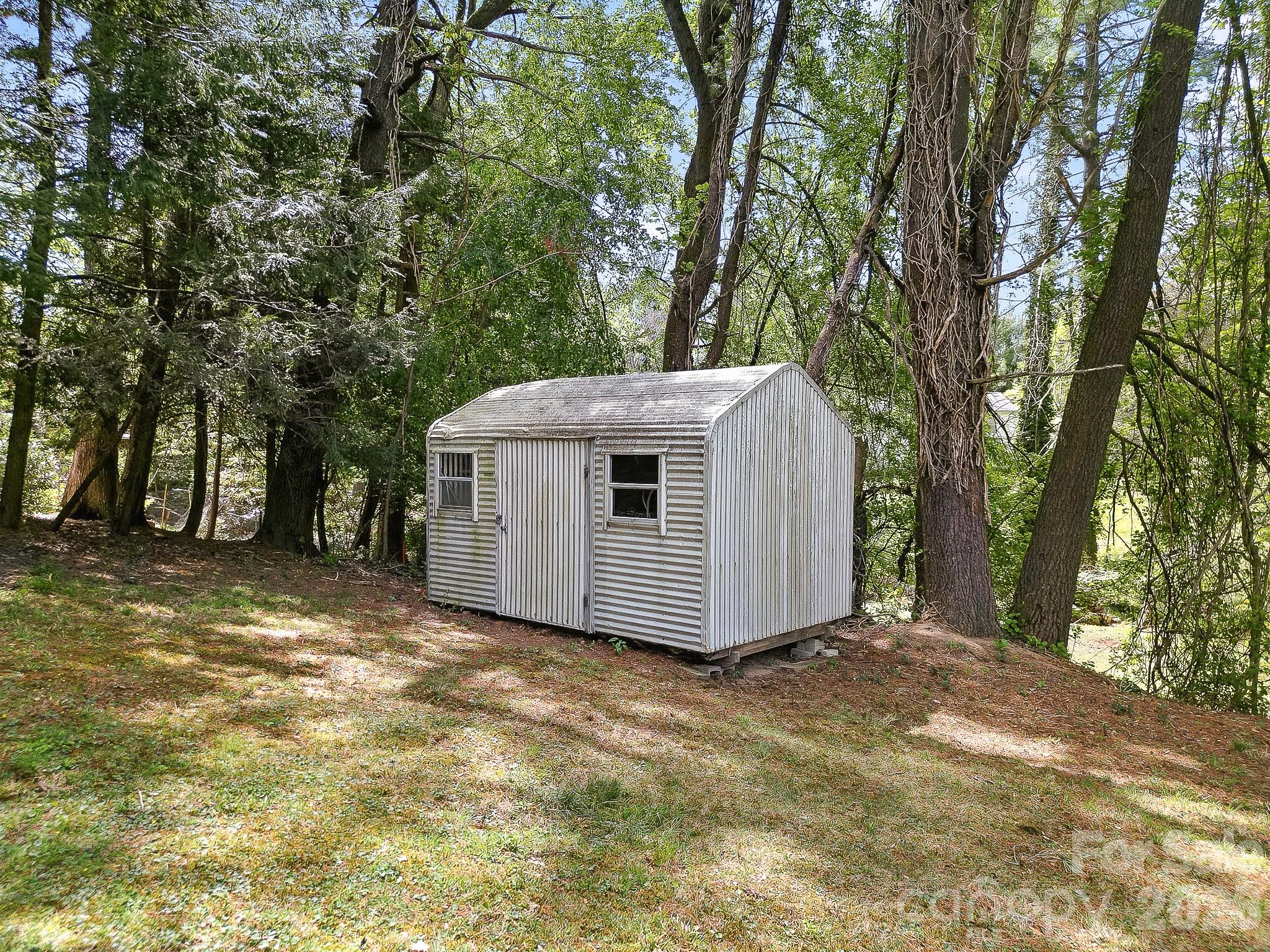 41 Arthur Road Asheville NC 28806